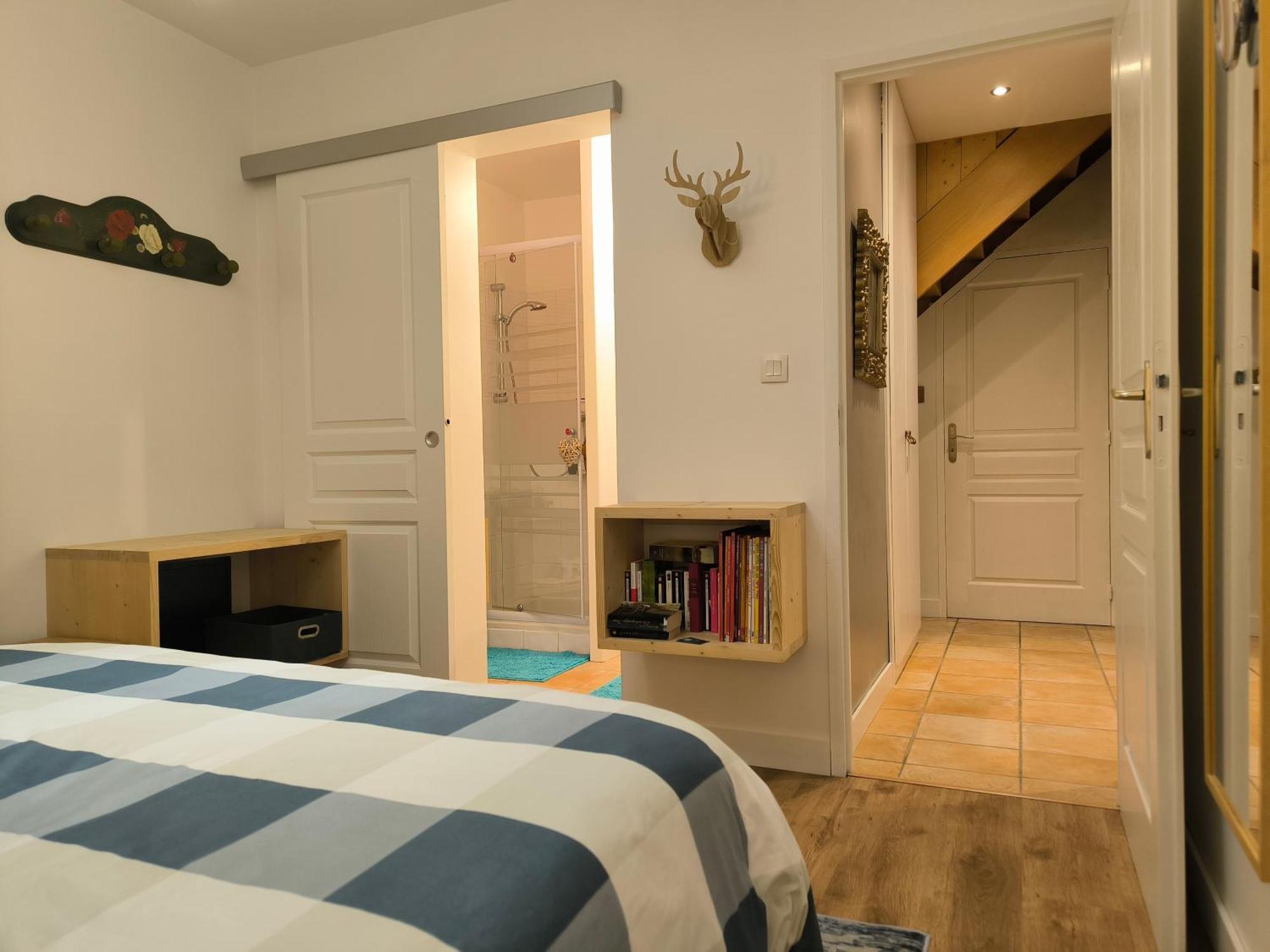 La Frenaie Bed & Breakfast Saint-Cyr-sur-le-Rhone Екстериор снимка
