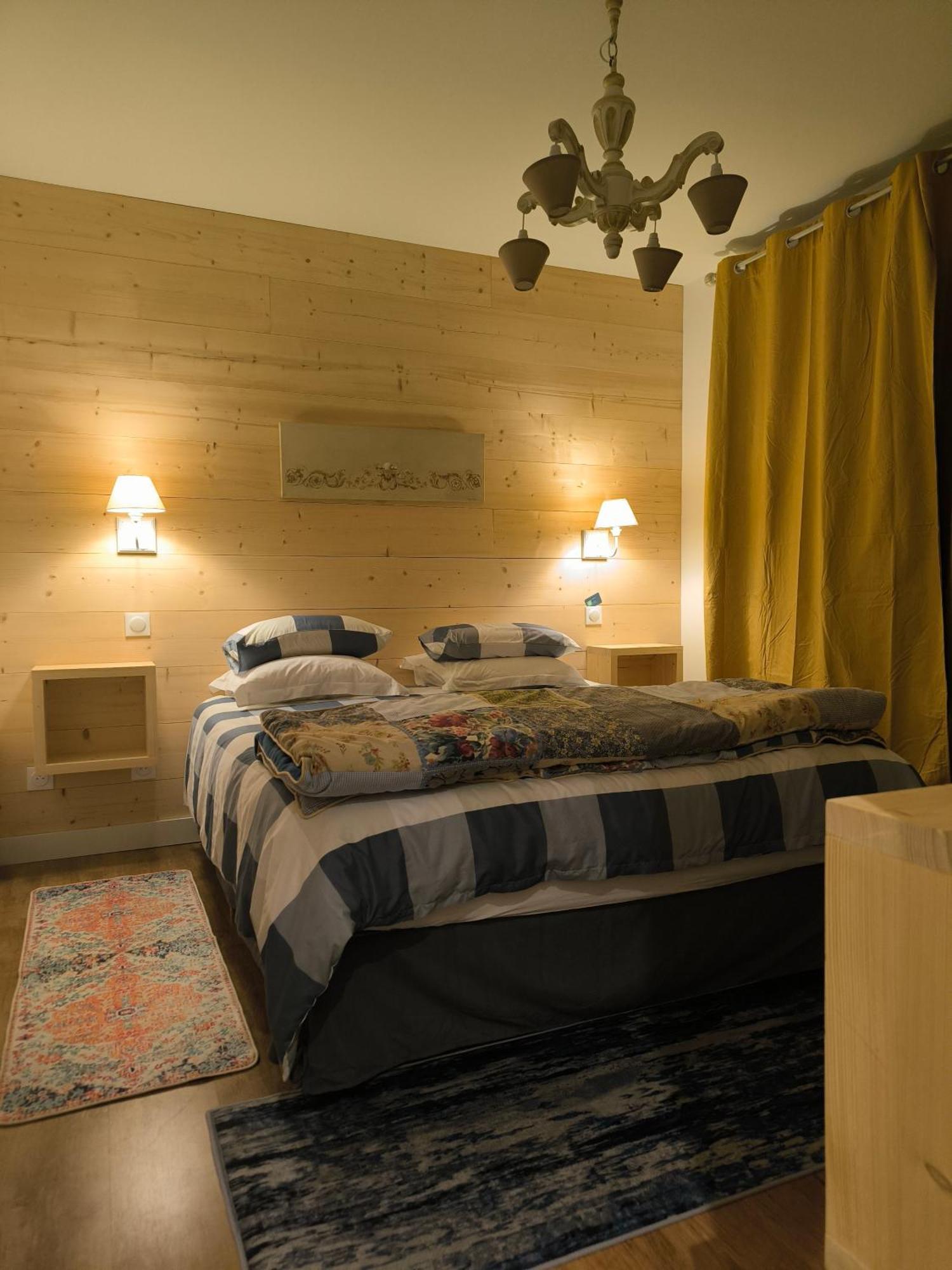 La Frenaie Bed & Breakfast Saint-Cyr-sur-le-Rhone Екстериор снимка